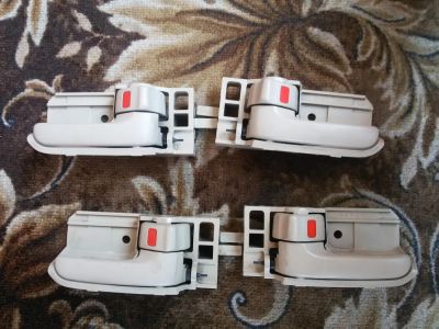 Лот: 7690264. Фото: 1. Ручки двери внутренние для Toyota... Салон