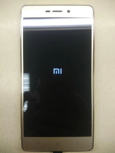 Лот: 8908264. Фото: 1. Xiaomi Redmi 3s Gold. Смартфоны