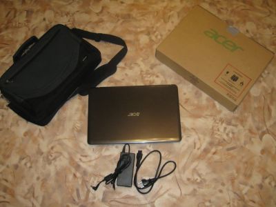 Лот: 4456863. Фото: 1. Acer Aspire E1-571G + сумка. Ноутбуки