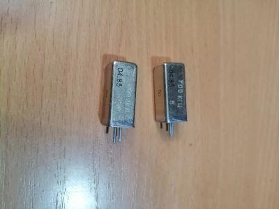 Лот: 25253294. Фото: 1. Кварцевые резонаторы 700 кГц 2... Кварцевые резонаторы