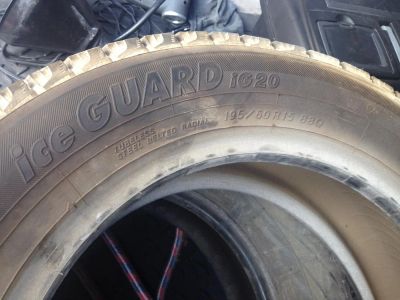 Лот: 6111281. Фото: 1. Yokohama Ice Guard 195/60 R15... Шины