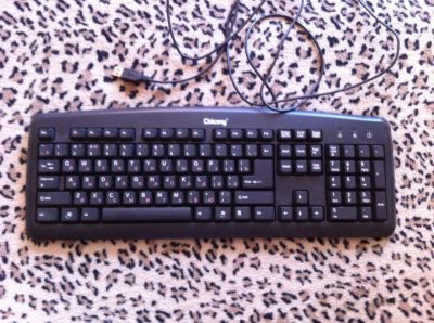 Лот: 5755917. Фото: 1. Клавиатура .Почти новая. Другое (компьютеры, оргтехника, канцтовары)