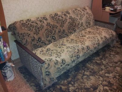 Лот: 3162960. Фото: 1. Диван с рубля забирать 27 сентября... Кресла, пуфы