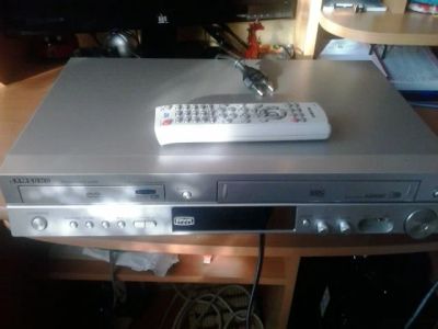 Лот: 5065708. Фото: 1. двд плеер ( видеодвойка ). DVD, Blu-Ray плееры