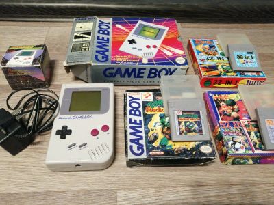Лот: 13889332. Фото: 1. Nintendo Game Boy+3картриджа игр. Игры для консолей