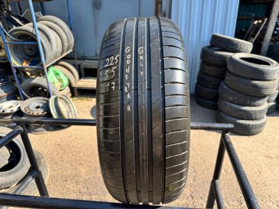 Лот: 25577319. Фото: 1. (1шт.) 225-55-17 Goodyear EfficientGrip... Шины