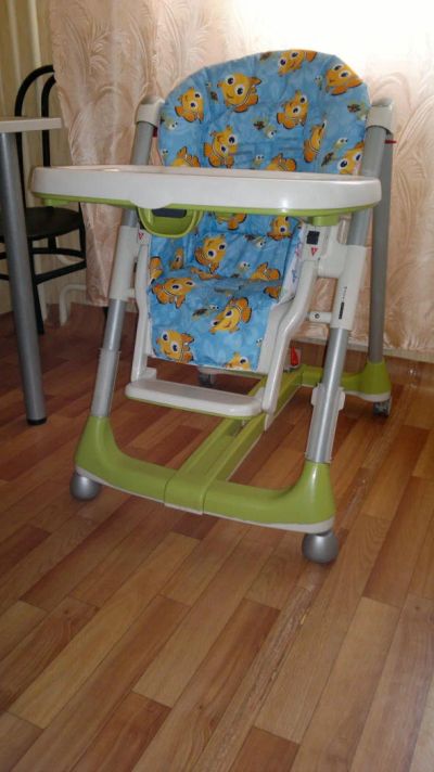 Лот: 3989664. Фото: 1. Стульчик для кормления Peg Perego. Стульчики для кормления