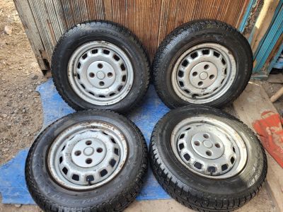 Лот: 24294656. Фото: 1. Шины 175/70 диски 4/100/13Toyota. Шины на дисках