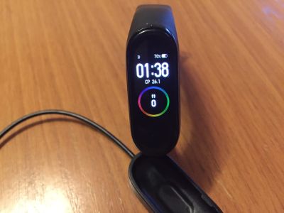 Лот: 20240406. Фото: 1. Xiaomi Mi band 4. Смарт-часы, фитнес-браслеты, аксессуары