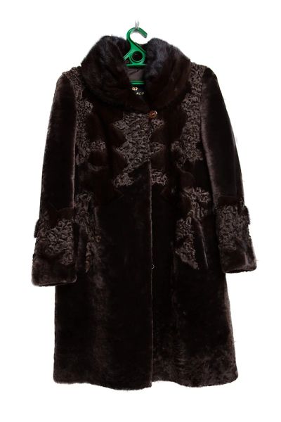 Лот: 5964610. Фото: 1. Шуба Мутон. Верхняя одежда