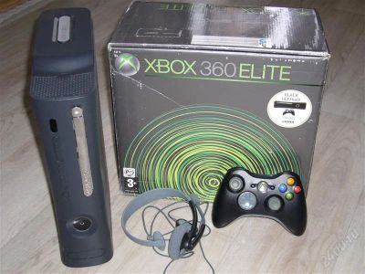 Лот: 1110225. Фото: 1. Xbox-360 Elite (120 Гб) + 40 дисков... Игровые приставки, консоли