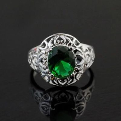 Лот: 7824102. Фото: 1. Кольцо. 925. Фианит под изумруд... Кольца, перстни