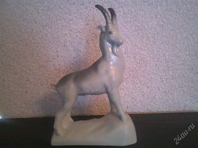 Лот: 2557943. Фото: 1. Горный козёл с бородой середина... Фарфор, керамика