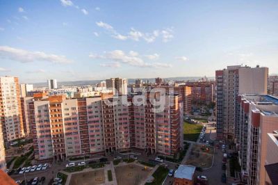 Лот: 20405796. Фото: 1. Продам 1-комн. кв. 37 кв.м. Красноярск... Квартиры, студии