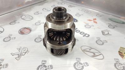 Лот: 23591328. Фото: 1. Дифференциал Mazda Tribute AJ... Трансмиссия