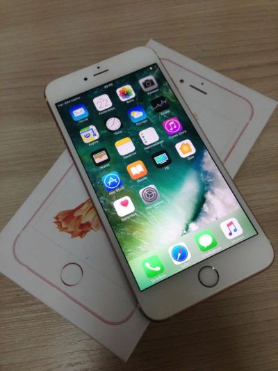 Лот: 8917637. Фото: 1. iPhone 6S Plus Rose Gold 64GB. Смартфоны