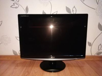 Лот: 16915138. Фото: 1. Монитор 22" LG W2252TQ. ЖК-мониторы