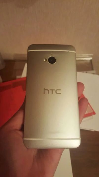 Лот: 6398982. Фото: 1. HTC ONE M7. Смартфоны