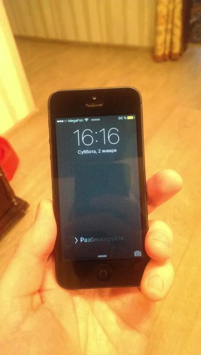 Лот: 6697706. Фото: 1. Iphone 5 16gb черный. Смартфоны