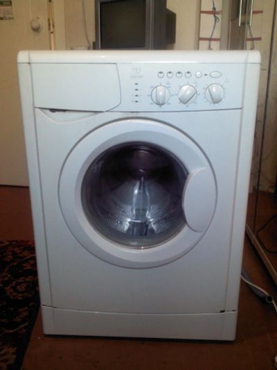 Лот: 13997541. Фото: 1. Indesit WIXL 105 EX. Стиральные машины