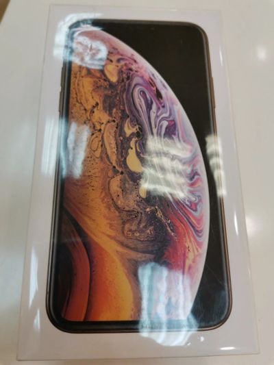 Лот: 14929212. Фото: 1. IPhone xs 256 gb gold. Смартфоны