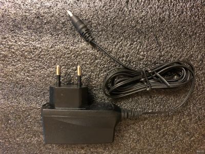 Лот: 17466223. Фото: 1. Зарядное устройство Nokia AC2-E... Зарядные устройства, блоки питания, адаптеры сетевые для смартфонов