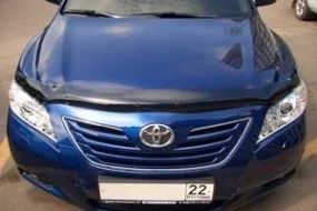 Лот: 12744432. Фото: 1. Дефлектор капота на Toyota Camry... Детали тюнинга