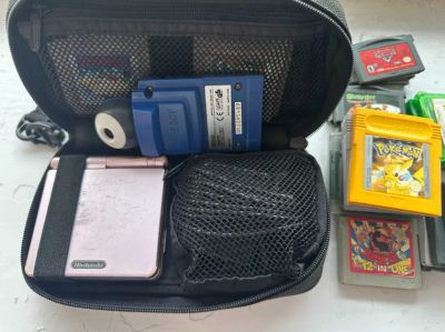 Лот: 25511596. Фото: 1. Приставка портативная Nintendo... Игровые приставки, консоли