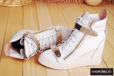 Лот: 3968231. Фото: 1. Кеды на танкетке Giuseppe Zanotti. Кеды, кроссовки, слипоны