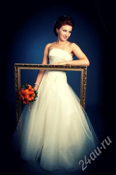 Лот: 591232. Фото: 1. Свадебное платье. Свадебные платья