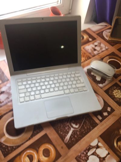 Лот: 16217764. Фото: 1. MacBook + Apple magic mouse. Ноутбуки
