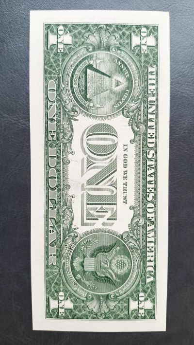 Лот: 21579981. Фото: 1. 1 доллар UNC оригинал. Америка