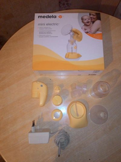 Лот: 6787081. Фото: 1. Молокоотсос электрический Medela... Всё для кормления