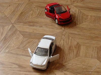 Лот: 1042327. Фото: 1. Mercedes+Пежо бонусом. Машины и техника