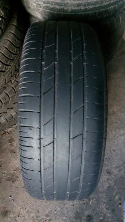 Лот: 9828991. Фото: 1. Одна шина 215/60R16 Bridgestoun. Шины