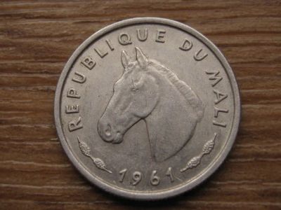 Лот: 9493441. Фото: 1. Мали 10 франков 1961 г год. Голова... Африка