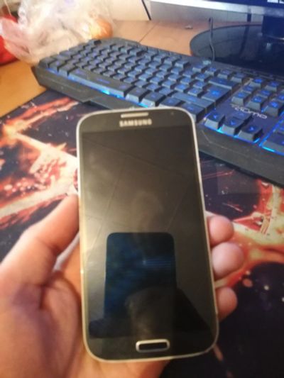 Лот: 13318239. Фото: 1. Samsung Galaxy S4. Смартфоны