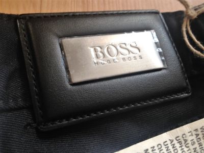 Лот: 13769262. Фото: 1. Джинсы Hugo Boss оригинал новые... Брюки, джинсы, шорты