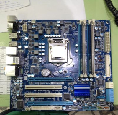 Лот: 8042509. Фото: 1. Материнская плата GIgabyte ga-p55m-ud2... Материнские платы