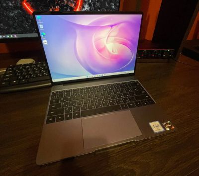Лот: 19860887. Фото: 1. Ультрабук Huawei MateBook 13 AMD... Ноутбуки
