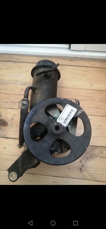 Лот: 18604094. Фото: 1. Насос ГУР Toyota 1NZ-FE. Двигатель и элементы двигателя