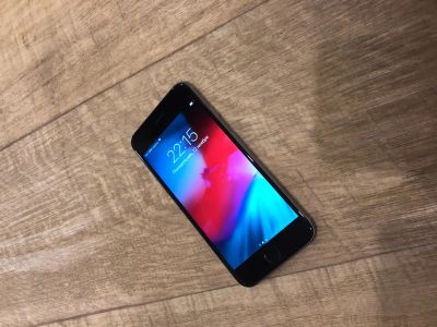 Лот: 12519291. Фото: 1. iPhone 6 64 гб. Смартфоны