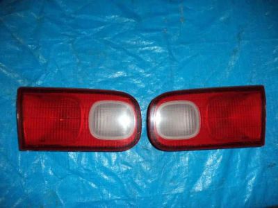 Лот: 14251812. Фото: 1. Вставка багажника HONDA INTEGRA... Кузов