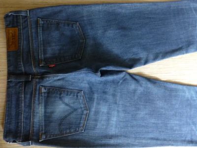 Лот: 9532926. Фото: 1. Джинсы Levis. Джинсы