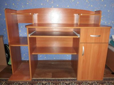 Лот: 8034385. Фото: 1. Продам стол компьютерный. Компьютерные и письменные столы