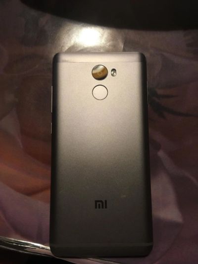 Лот: 9557760. Фото: 1. Xiaomi redmi 4.2/16.Черный. Смартфоны