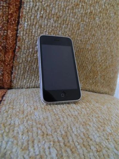 Лот: 1766326. Фото: 1. Продам iPhone 3Gs. Кнопочные мобильные телефоны