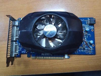 Лот: 11408270. Фото: 1. Видеокарта gigabyte GV-n450-1GI... Видеокарты
