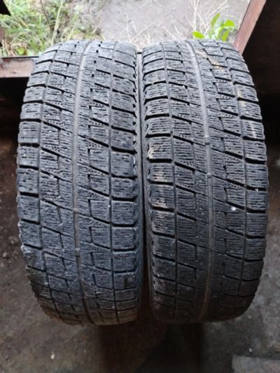 Лот: 25735397. Фото: 1. Шины Bridgestone 185/70/R14. Шины