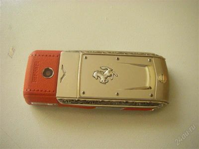 Лот: 822494. Фото: 1. vertu ferrari. Кнопочные мобильные телефоны